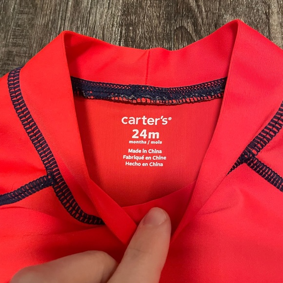 Carter’s Rash Guard 24mo - Picture 3 of 3